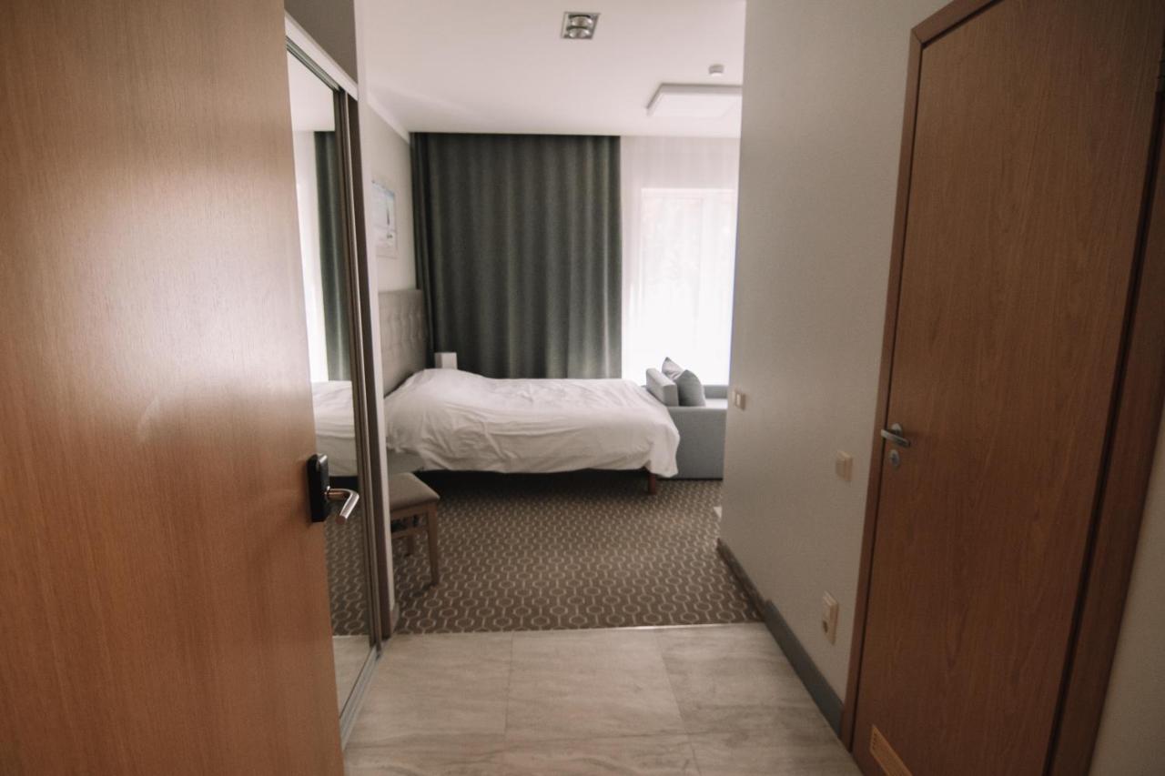 Merepargi Aparthotel & Cafe Narva-Jõesuu エクステリア 写真